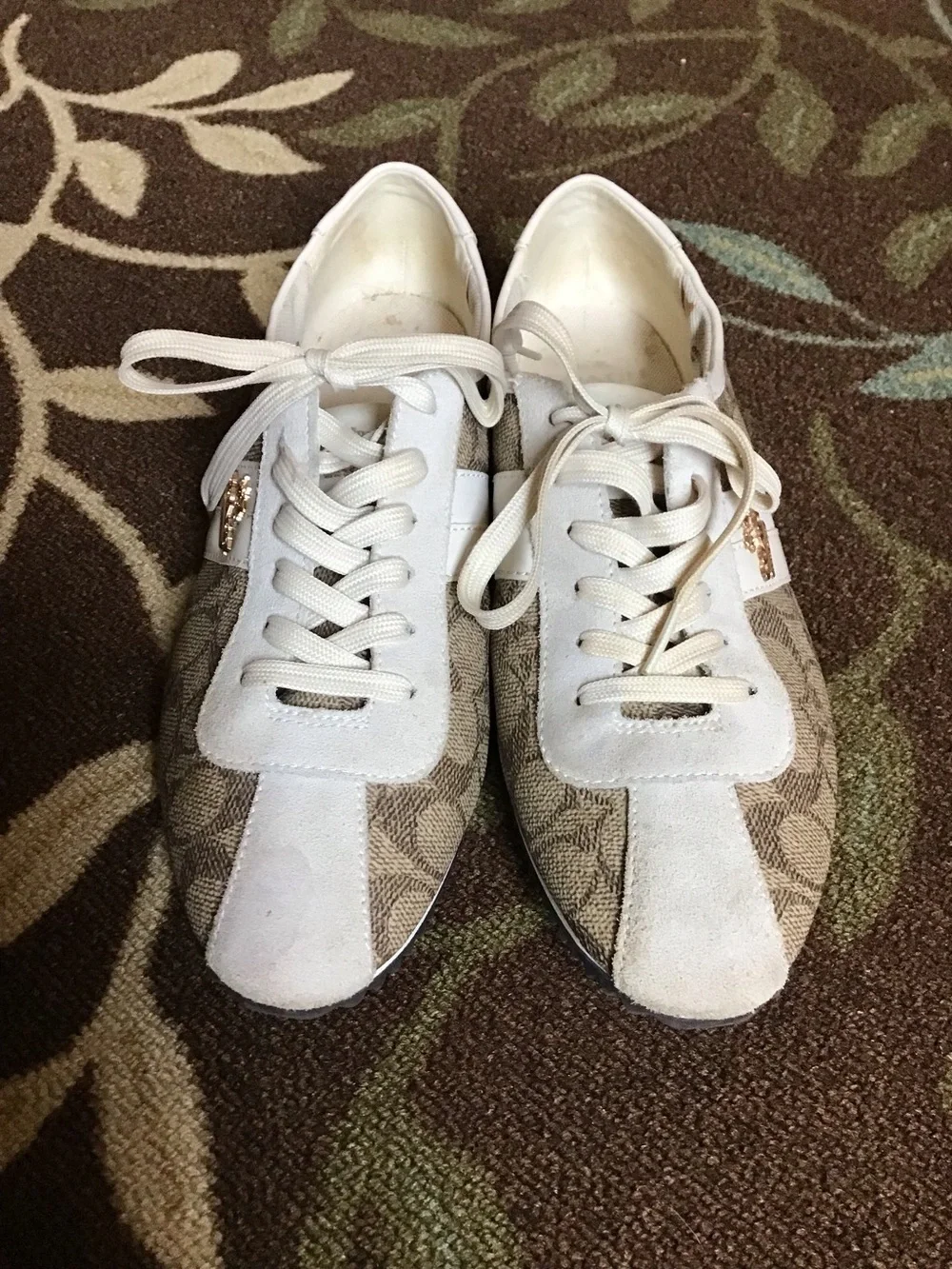 Coach size signature
